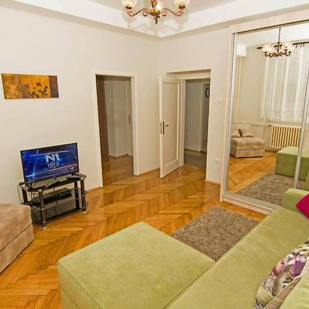 See U in Belgrad Exterior foto